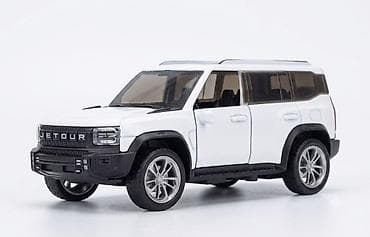 3 d qelem: Metal oyuncaq avtomobil – ağ rəngli SUV model - Korpus: sink ərintisi — 1