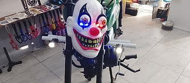 qar zənciri: Kustom “street” üslubunda yığılmış kiçik həcmli motosiklet — 2