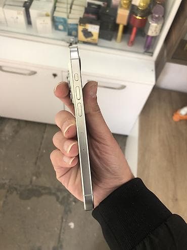 ipad pro ucuz: IPhone 15 Pro, 256 GB, Ağ, Zəmanət, Simsiz şarj, Face ID — 4