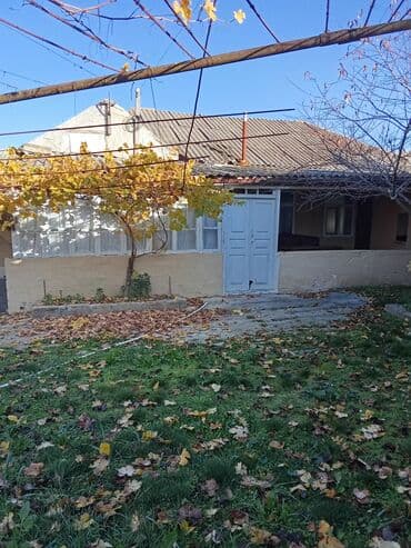 yeni tikili evler kreditle satisi: Məkan: Həyətyanı ev (şəkillərdə göstərilən) Təsvir: - Geniş işıqlı — 6