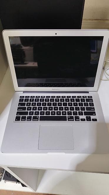 Macbook air A1466 (2017) Core i5 (5ci nesil) 8 ram 256GB ssd -