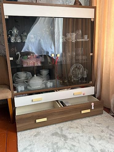 komplekt: Təcili Satılır: "Doğtaş" brendinə məxsus Komod (güzgülü) və Servant – — 3