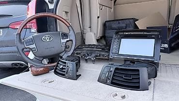 vito 111 cdi: Toyota Land Cruiser 200 — 2