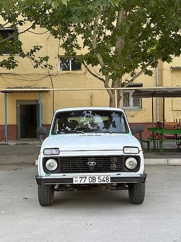 VAZ (LADA) 4x4 Niva: 1.7 l | 2006 il 47000 km Ofrouder/SUV