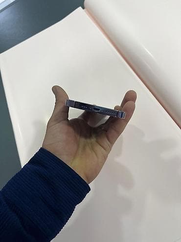 a 40 telefon: IPhone 14 Pro, 128 GB, Face ID — 2