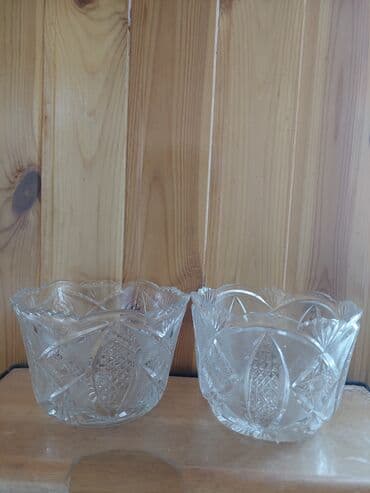 əjdaha meyvəsi qiyməti: Qedimi xrustal konfet qabi satilir .çatlagi yoxdur.3 eded var biri — 6