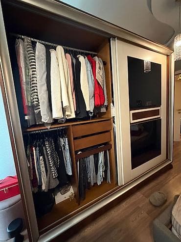 sfaner satilir: 2 qapılı, Güzgülü, Bej, Taxta, Kupe, Düz dolab — 2