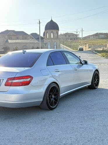 фольксваген тигуан 2 0: Mercedes-Benz E 220: 2.2 л | 2011 г. Седан — 5