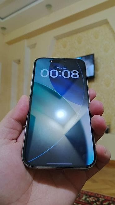 12 ayfon: IPhone 15 Pro, 128 GB, Blue Titanium, Face ID — 1