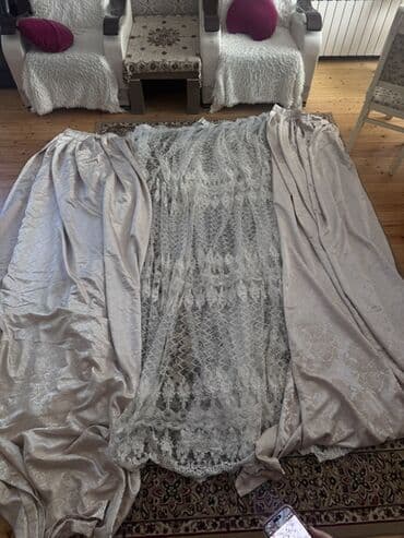 qara parça: Zərif pərdə dəsti - Tərkib: 1 ədəd tül və 2 ədəd qalın pərdə - Rəng — 1