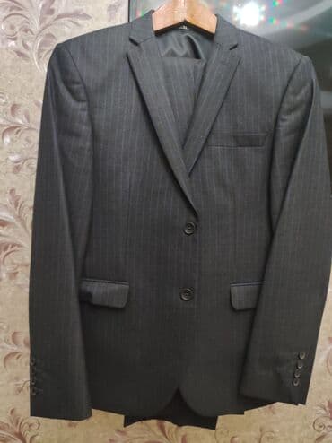 kişi ucun klassik qara kostyum: Kostyumlar — 2