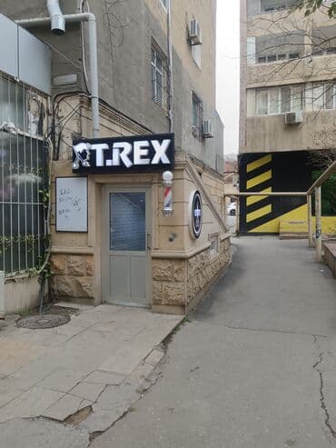 Salam olsun Hər kəsə. Belə bir bərbər salonu hazır biznes kimi