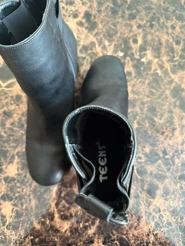 botlar: Qadın qara botlar – TEENS İzabel ayaqqabı evindən 93 m alınıb 45 m — 3