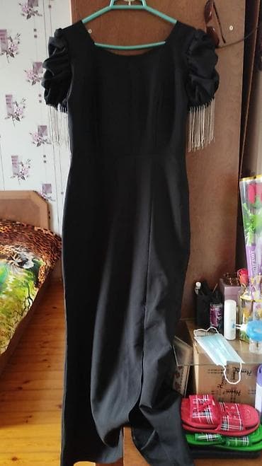 Qara ziyafət/libas geyimi 42 razmer - Rəng: klassik qara - Model