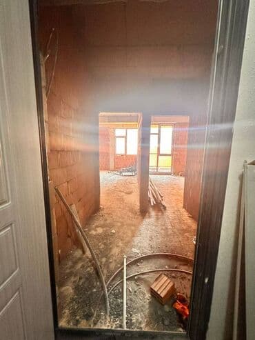 1 otaqlı kohnə tikili: 1 otaqlı, Yeni tikili, m. 28 may, 53 kv. m — 8