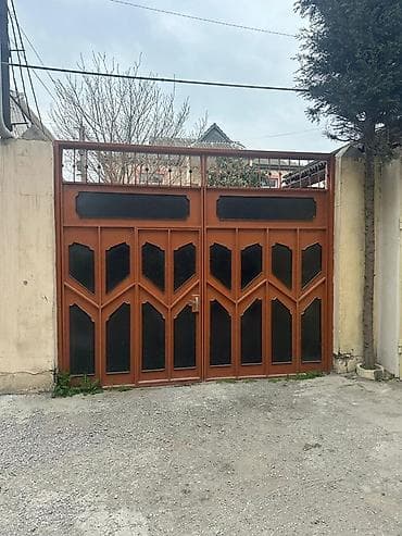 Dəmir qaraj/ həyət darvazası - Material: qalın metaldan hazırlanmış