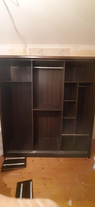 3 qapılı, Güzgülü, Qəhvəyi, Digər material, Kupe, Düz dolab