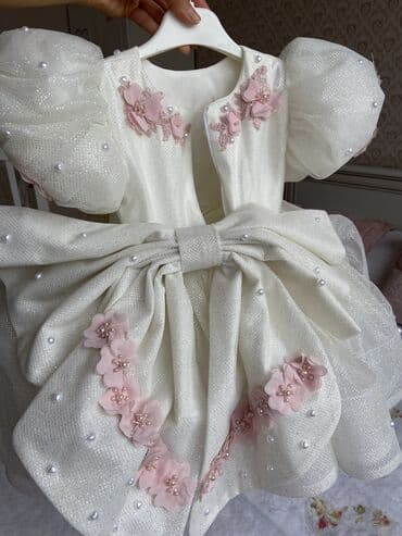 uşaq üçün toxunma sarafanlar: Bu ilin aprel ayında qızımın 1 yaşı üçün 180 azn-ə uşağın bədəninə — 2