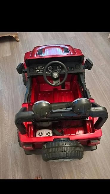 uşağ maşını: Elektron uşaq maşını qraqdan pultla idarə olunur səs effektləri var — 2