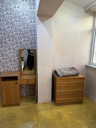 emircanda ev satisi: 3 otağlı 6/6sı hərbir şəraiti var kirayə verilur — 10