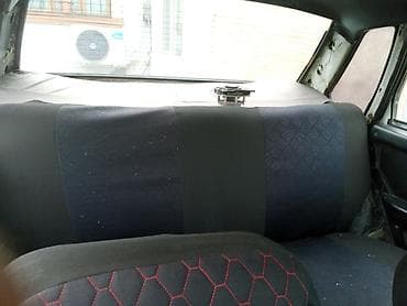 диски на ваз 21099: VAZ 21099, ağ rəng, sedan kuzov. Xüsusiyyətlər: - Kuzov: 4 qapılı — 9