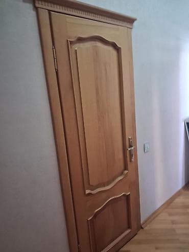 evin giris qapilari: Məhsul: Taxta məkan qapıları dəsti - Material: Təbii ağac (açıq qoz — 9
