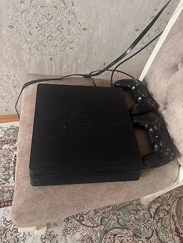 pc 4: PlayStation 4 Slim oyun konsolu Xüsusiyyətlər: - Model: Sony — 1