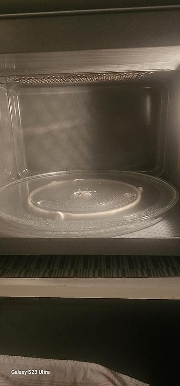 Кухонные плиты и варочные поверхности: Микроволновка Panasonic, Отдельностоящая, цвет - Серебристый — 3