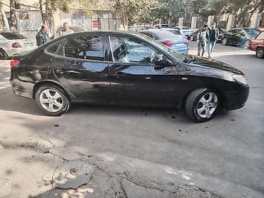 Digər nəqliyyat: Hyundai Elantra: 2 l | 2009 il Sedan — 1