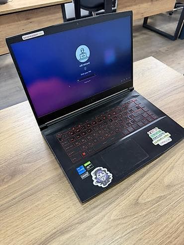 MSI: İşlənmiş MSI, 15.6 ", Intel Core i5, 256 GB, Ödənişli çatdırılma — 2