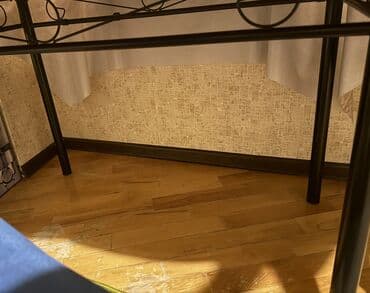 Стулья: Кухонный стол, Б/у, Нераскладной, Ламинат, Овальный стол — 4