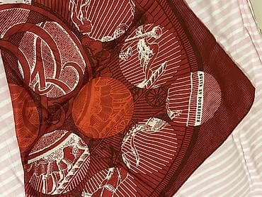 dəri geyim: Hermès ipək yaylıq – “Suite et Poursuite” - Brend: Hermès Paris — 2