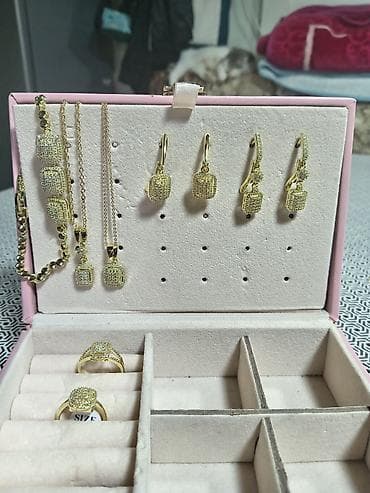 zerger: Zərgərlik qabı – çox bölməli, qapaqlı, çəhrayı - Material: xarici — 5