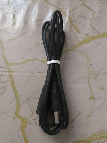 USB A – USB B kabeli - Konnektorlar: USB Type‑A (standart kişi) → USB