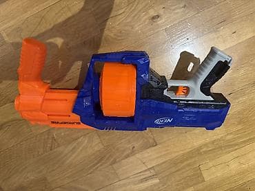 Nerf SurgeFire şırnaq atan oyuncağı - Rənglər: mavi-göy, narıncı və