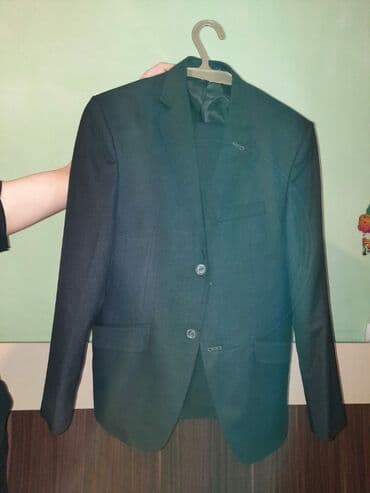 Kastyum kisi ucun raz 48/4 qiy 25 azn