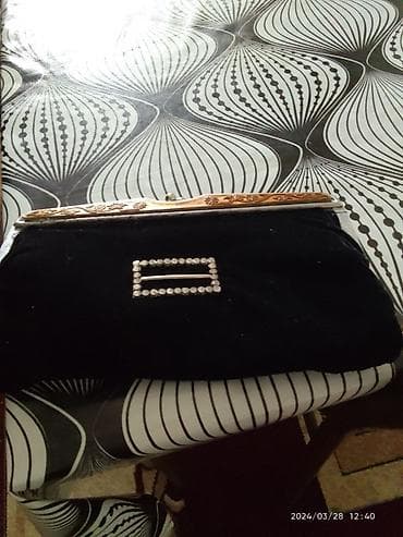 Qara məxmər gecə/əl çantası - Material: yumşaq qara məxmər - Dizayn