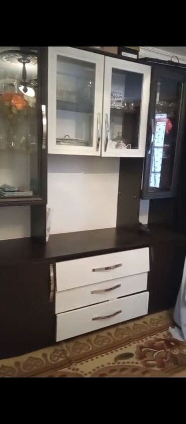 купить сервант бу: Б/у, 4 двери Прямой шкаф, Сервант — 1