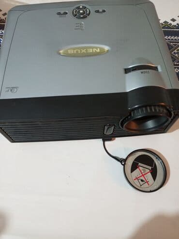 üz alan aparat: Proyektor — 2