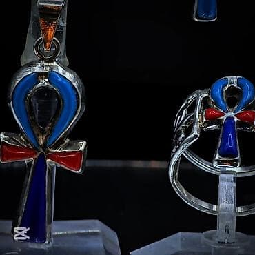 Çantalar: Dəstə daxildir: Üzük, Sırğa, Kulon, Gümüş, 925 Əyar — 2