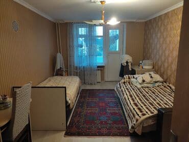 4 mikrorayon satilan menziller: Bakı, 4 otaqlı, Köhnə tikili, m. Qara Qarayev, 80 kv. m — 4