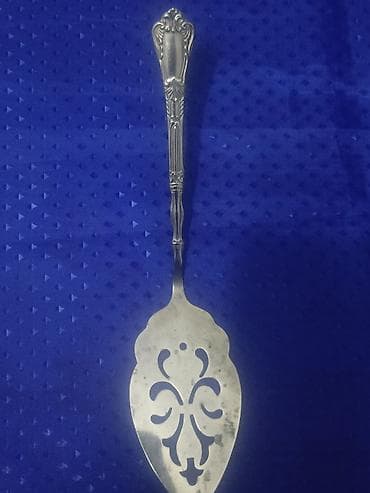 dekor şpatel: Metal desert/pasta spatulası – oyma deşikli başlıq və klassik naxışlı — 5