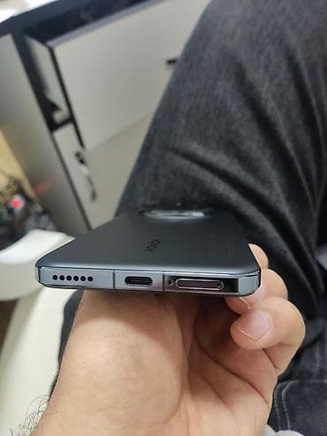 telfon alisi: Honor Magic 7 Pro, 512 GB, rəng - Boz — 2