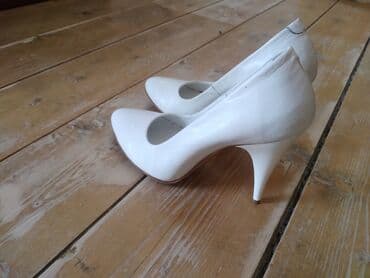 Tuflilər, Ölçü: 35, rəng - Ağ, Yeni lalafo.az -da Tuflilər, Ölçü: 35, rəng - Ağ, Yeni