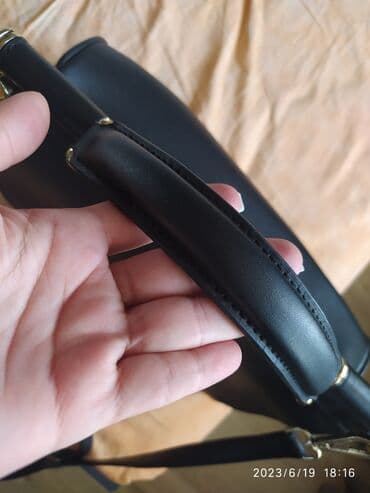 qaşlı çanta: Canta . сумка . новая . AAA klass. hec bir problem yoxdu . uzun kemer — 3