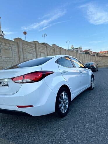 kia forte 2017: Hyundai Elantra: 1.6 l | 2014 il Sedan — 10
