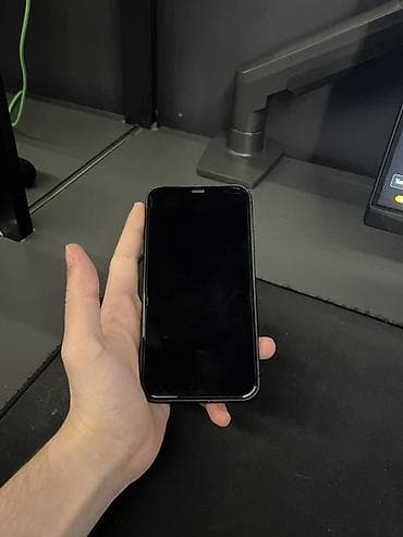 ikinci əl iphone 11: IPhone 11, 64 GB, Qara, Face ID — 1