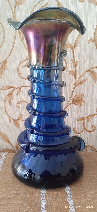 guldanda gul: Qedimi Güldan Tezedir — 1