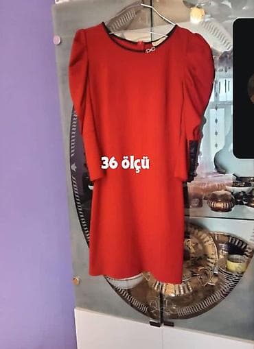 uzun koftalar: Qırmızı rəngdə qısa don - Ölçü: 36 (üzərində qeyd olunub) - Model — 1