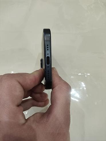 iphone qiymət: IPhone 15, 128 GB, Qara, Qırıq — 5